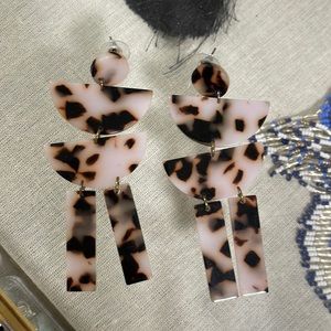 Tortoise shell mod earrings